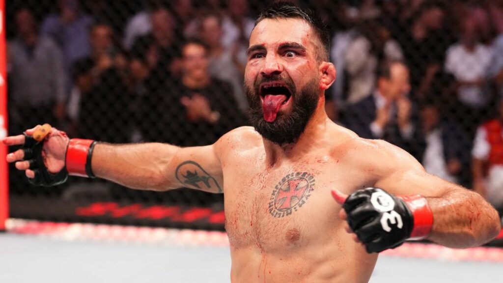 Benoît Saint Denis honnête sur les dégâts dans le MMA : "Un combat est bien plus violent que..."