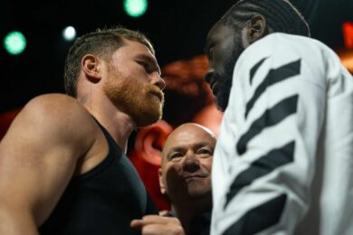 canelo-alvarez-terence-crawford-face-à-face-boxe