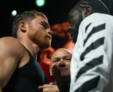 canelo-alvarez-terence-crawford-face-à-face-boxe