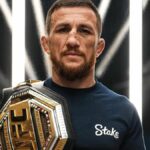 Merab Dvalishvili explique pourquoi il n'est pas à l'aise en tant que champion, avant son combat à l'UFC 320 Merab Dvalishvili affronte Cory Sandhagen lors de l'UFC 320 pour défendre sa ceinture, en octobre prochain. Champion depuis sa victoire contre Sean O’Malley, le Géorgien n'est toujours pas à l’aise à l'idée d'être champion.
