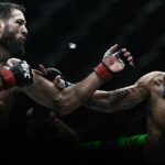Nassourdine Imavov félicité par Islam Makhachev et Khamzat Chimaev après l'UFC Paris nassourdine-imavov-islam-makhachev-ufc-paris