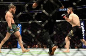 7-ans-après-daniel-cormier-raconte-une-anecdote-folle-sur-le-combat-khabib-conor-mcgregor-ufc-mma