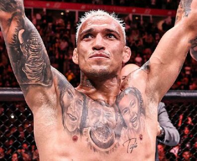 Charles-Oliveira-émotion-victoire-ufc-Rio