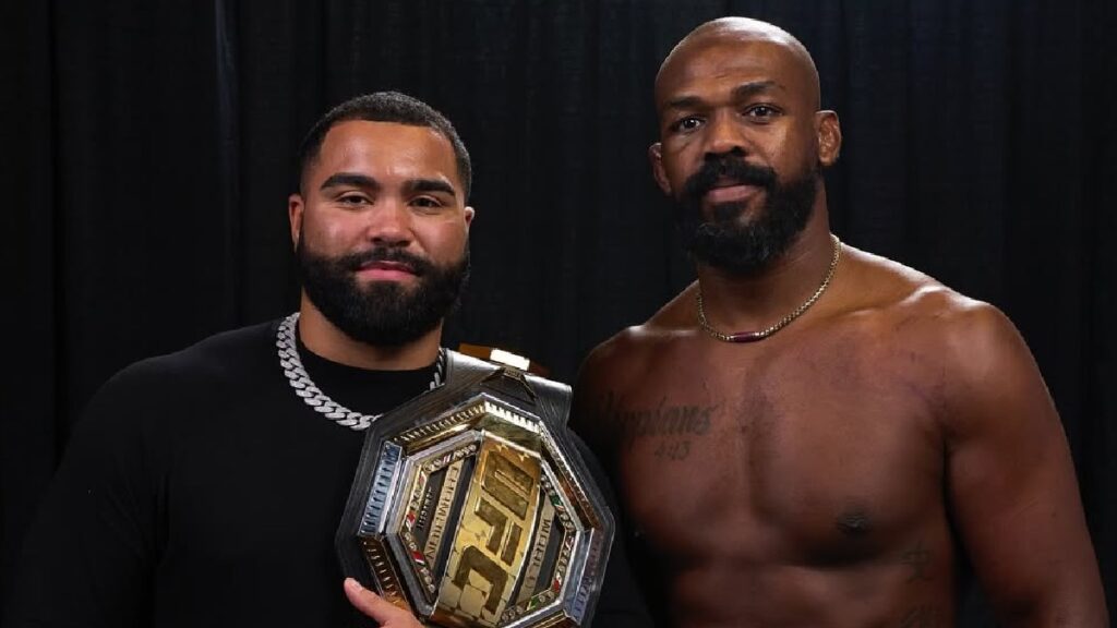 Gable Steveson met un K.-O. En 13 secondes et lance un appel à l'UFC