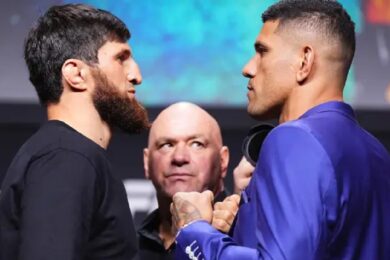 Pereira-Ankalaev-tension-conférence-UFC-320