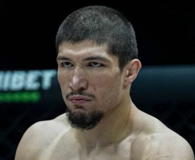 Réaction-Baki-critiques-Doumbé-combat-Zebo-ARES