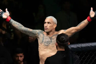 charles-oliveira-reaction-ufc-rio