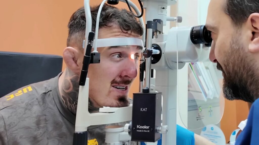 Tom Aspinall partage le bilan du médecin sur son oeil : "Nous n’avons rien trouvé..."