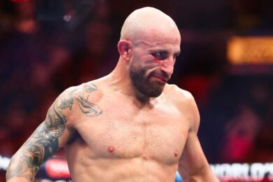 Alexander-Volkanovski-réagit-annonce-combat-Diego-Lopes-UFC-325