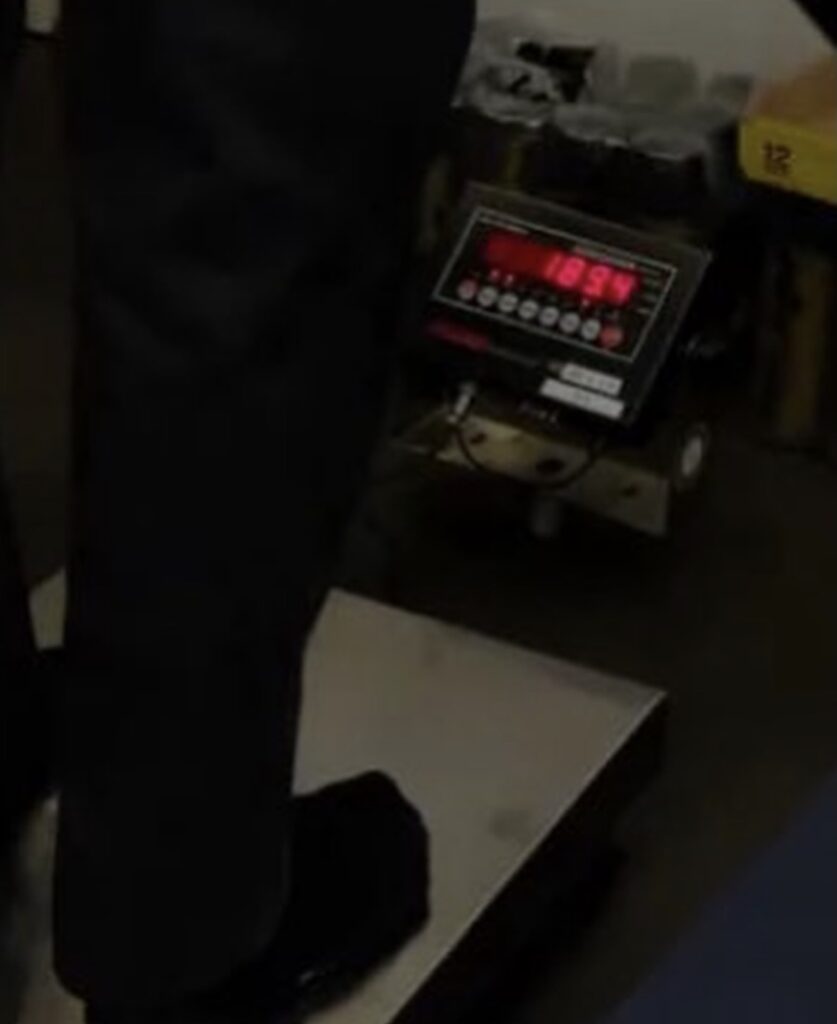 Le poids d'Islam Makhachev avant l'UFC 322