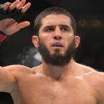 Islam Makhachev critique l'attitude de Carlos Prates en fight week