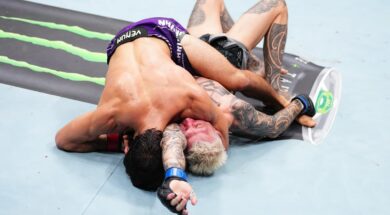 arman-tsarukyan-soumission-dan-hooker-ufc-qatar