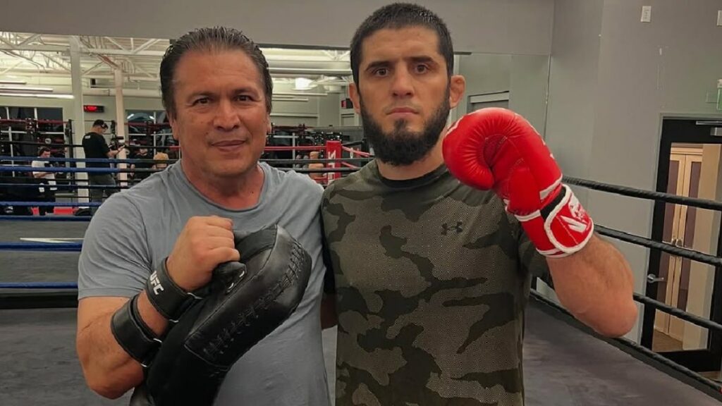 le coah de makhachev annonce la couleur : " on va être champion..."