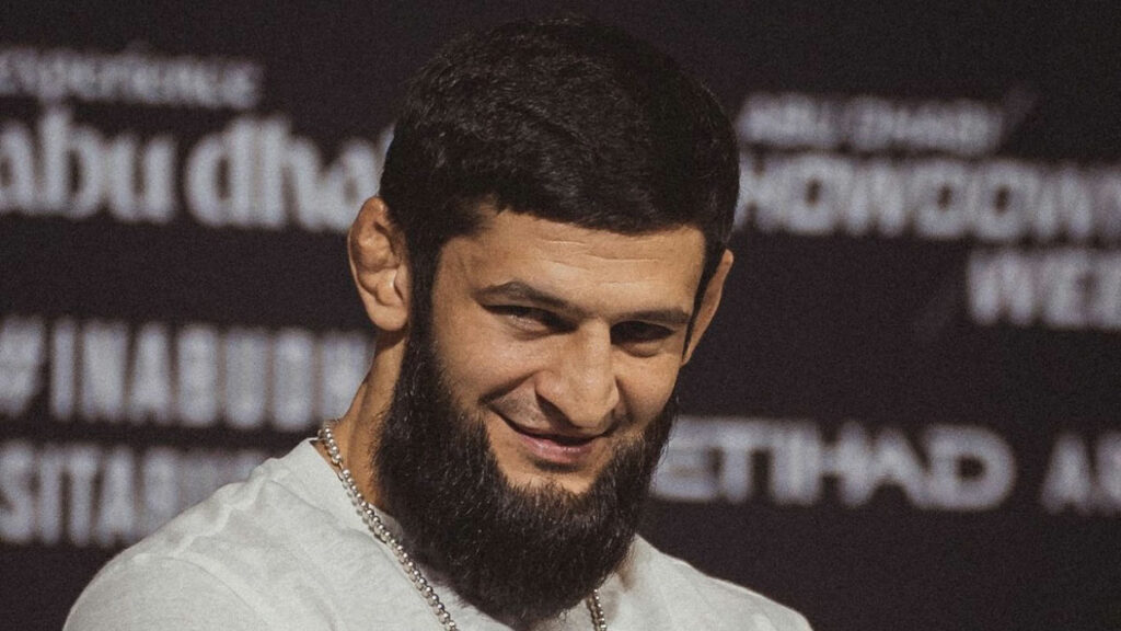 Khamzat Chimaev répond à la proposition d'Alex Pereira !