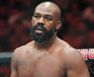 Ce-combattant-de-lUFC-323-pensait-être-la-raison-pour-laquelle-Jon-Jones-était-parti-chez-les-poids-lourds