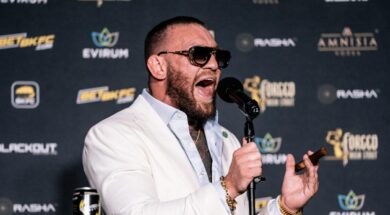 Conor-McGregor-moquerie-Jake-Paul-m&acirc;choire-op&eacute;ration