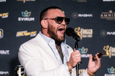 Conor-McGregor-moquerie-Jake-Paul-m&acirc;choire-op&eacute;ration