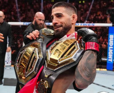 Ilia-Topuria-Urijah-Faber-triple-champion-ufc-mma-in&eacute;dit-exploit-historique