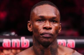 Israel-Adesanya-t&eacute;moignage-p&eacute;riode-sombre-combattant-ufc-mma