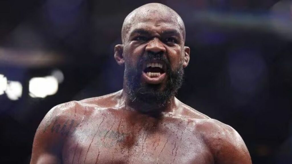 Joe Rogan trouve scandaleux que Jon Jones ne soit pas présent à l'UFC Maison-Blanche