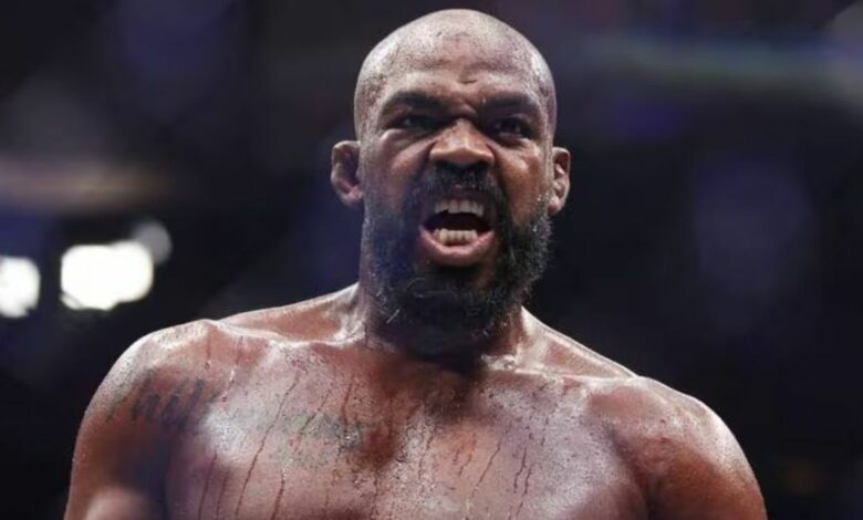 Joe-Rogan-trouve-scandaleux-que-Jon-Jones-ne-soit-pas-présent-à-lUFC-Maison-Blanche
