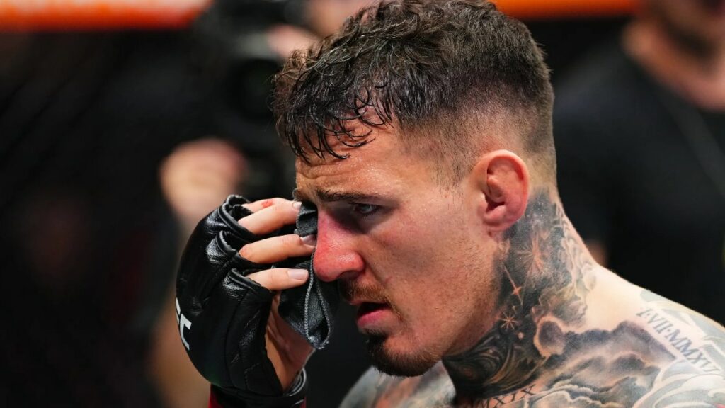 Tom Aspinall doit se faire op&eacute;rer