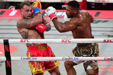 joshua-paul-reaction-adesanya-boxe