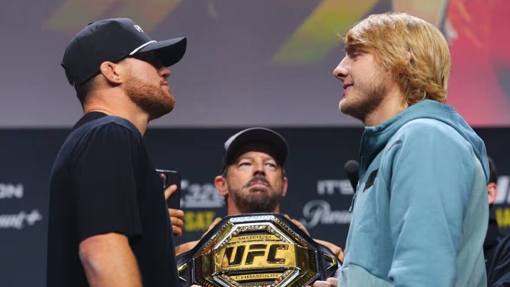 Les analystes UFC donnent leurs pr&eacute;dictions pour le main event de l'UFC 324