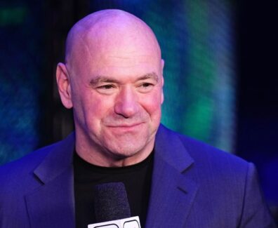 Dana-White-signe-une-l&eacute;gende-Boxe