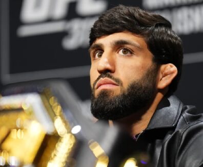 Daniel-Cormier-analyse-exclusion-titre-poids-l&eacute;ger-Arman-Tsarukyan-silence-&eacute;trange-ufc