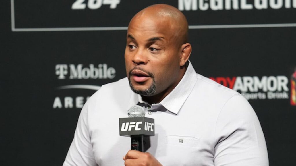 Daniel Cormier d&eacute;zingue ma cat&eacute;gorie des lourds l&eacute;gers