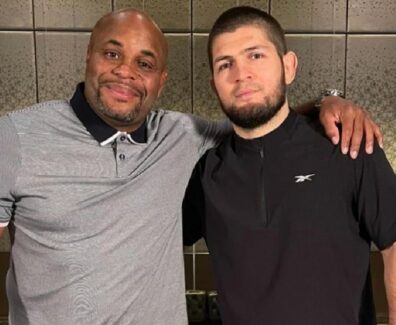 Daniel-Cormier-critique-Jon-Jones-entraineur-pref&egrave;re Khabib