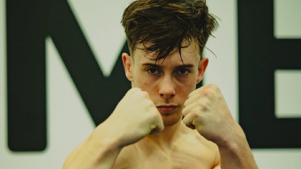 Paul Dena r&eacute;pond aux critiques avant son troisi&egrave;me combat professionnel