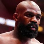 Chael Sonnen &eacute;voque le dopage dans la carri&egrave;re de Jon Jones
