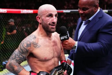 Daniel-Cormier-Alexander-Volkanovski-Plus-grand-de-tout-les-temps