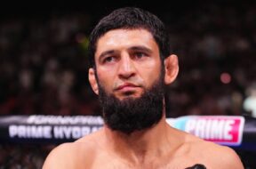 Daniel-Cormier-s&rsquo;interroge-poids-Khamzat-Chimaev