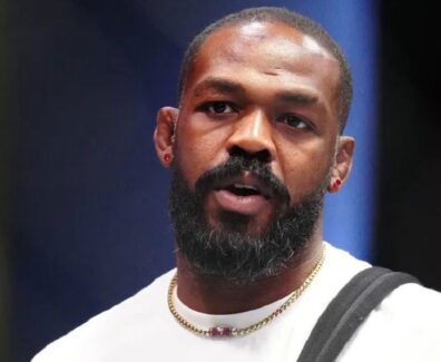 Jon-Jones-avenir-compliqu&eacute;-arthrite