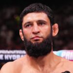 Le coach de Khamzat Chimaev explique son changement d'attitude dans la cage