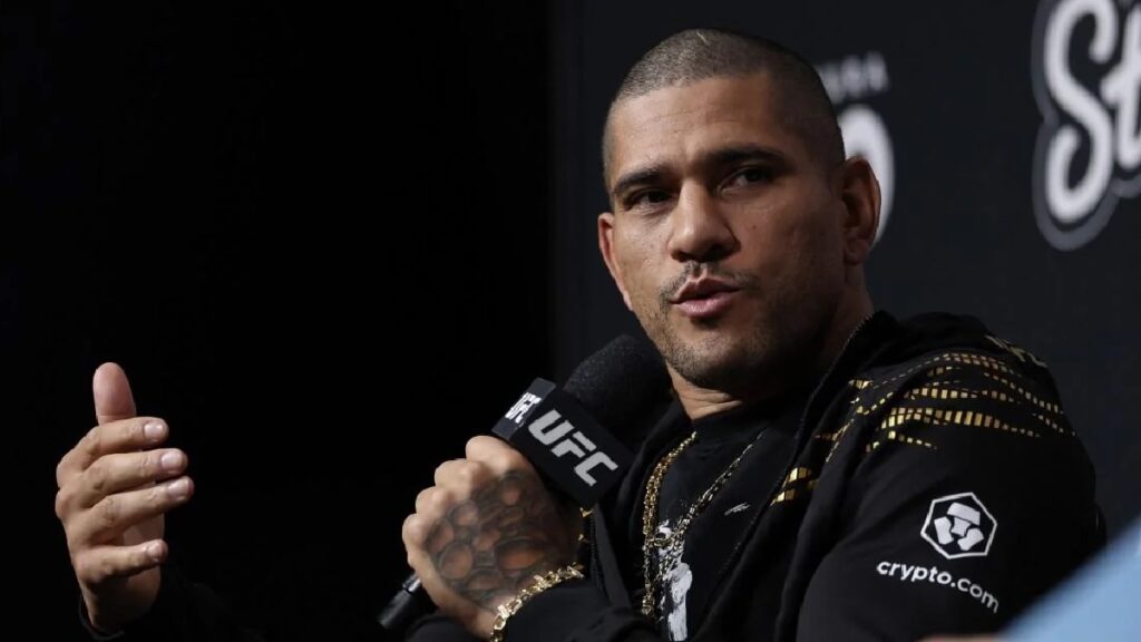 Alex Pereira explique sa mont&eacute;e chez les poids lourds