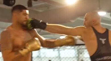 Alex-Pereira-sparring-hard-Sean-Strickland-pr&eacute;paration-combat-ceinture-lourd-middleweight-ufc