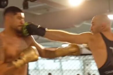 Alex-Pereira-sparring-hard-Sean-Strickland-pr&eacute;paration-combat-ceinture-lourd-middleweight-ufc