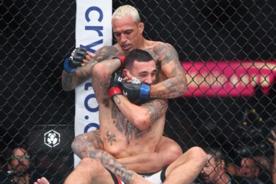Charles-Oliveira-vs-Max-Holloway-Dana-White-avis
