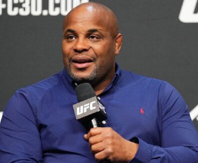 Daniel-Cormier-r&eacute;action-Nate-Diaz-vs-Mike-Perry