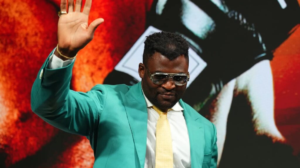 Francis Ngannou fait des r&eacute;v&eacute;lations sur son d&eacute;part du PFL