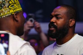 Francis-Ngannou-d&eacute;fend-Jon-Jones-traitement-UFC-GOAT-mma