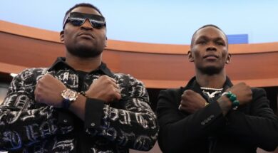 Francis-Ngannou-r&eacute;action-triste-d&eacute;faite-Israel-Adesanya-Joe-Pyfer-ufc-mma