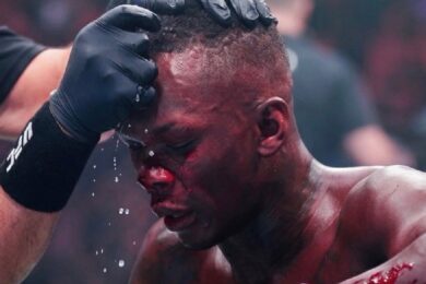 Israel-Adesanya-r&eacute;action-d&eacute;faite-TKO-UFC-Seattle-Joe-Pyfer-mma