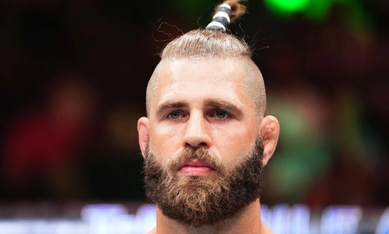 Jiri-Prochazka-r&eacute;action-combat-vs-carlos-Ulberg