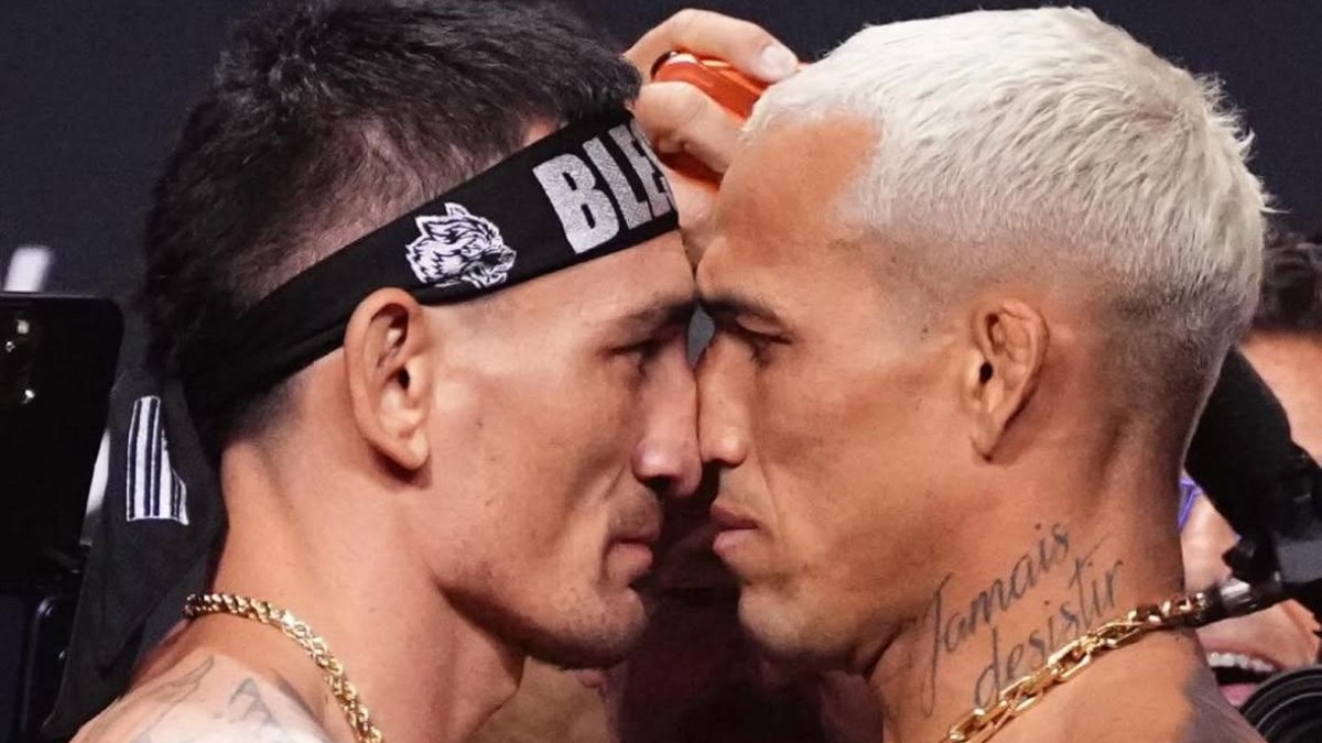 https://www.actumma.com/wp-content/uploads/2026/03/Max-Holloway-Charles-Oliveira-UFC-MMA.jpg