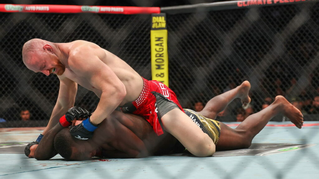 dana-white-reagit-victoire-pyfer-adesanya-ufc-seattle